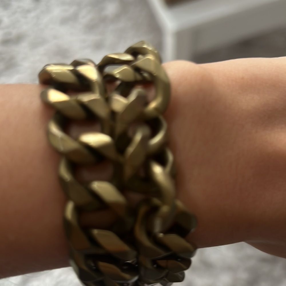 Intermix Chain bracelet